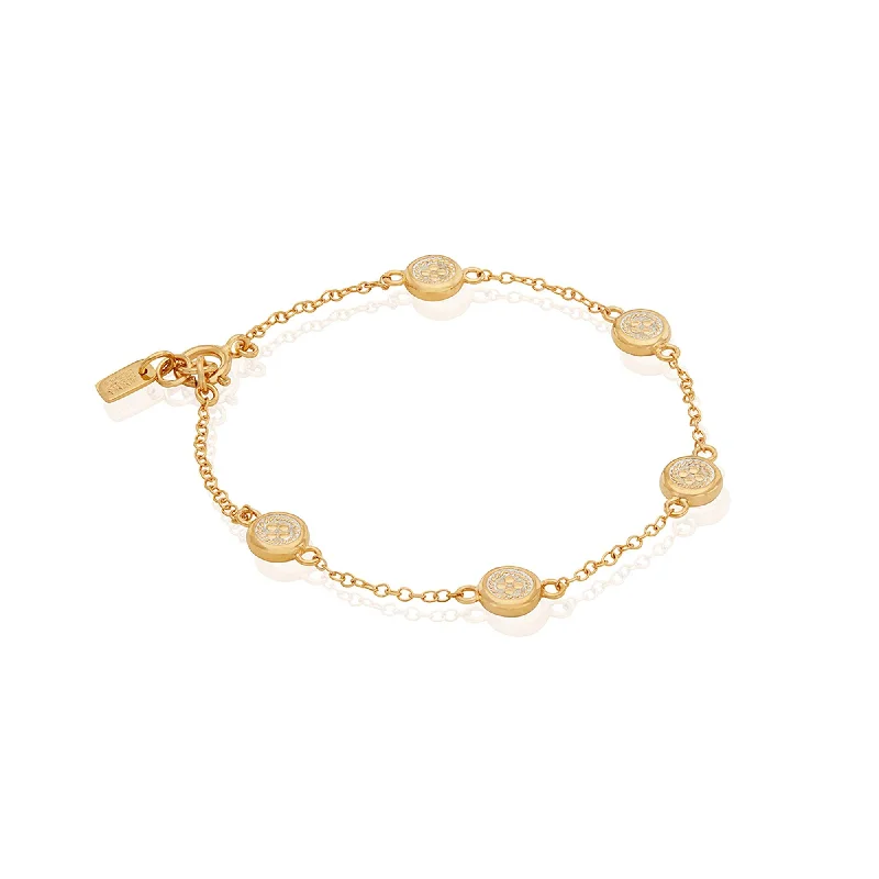 handmade bracelet for creative expression-Anna Beck Gold Smooth Rim Station Bracelet