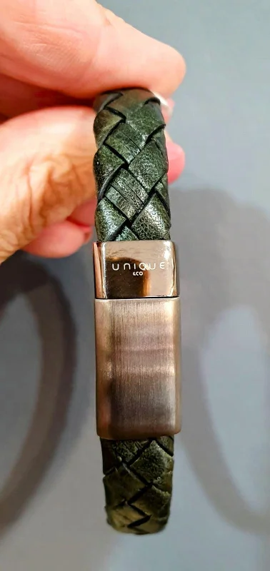 custom bracelet with engraved date and initials-Unique & Co Dark Green Wide Leather Bracelet